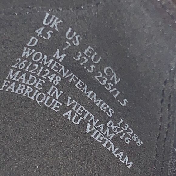 NWOT Clarks Women's Araya Hale Lace Up Shoe Grey Goat Suede Size 7 - Picture 9 of 9